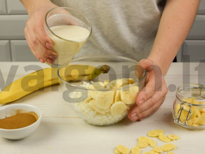 Smoothie Bowl su bananais. receptas Žingsnis 3