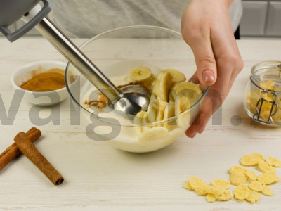 Smoothie Bowl su bananais. receptas Žingsnis 4