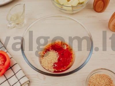 Šiltos salotos su traškiais baklažanais receptas Žingsnis 4