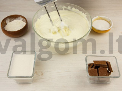 Nekeptas sūrio pyragas su maskarpone receptas Žingsnis 4