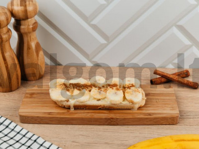 Saldūs sumuštiniai su bananais, kondensuotu pienu ir cinamonu receptas Žingsnis 4