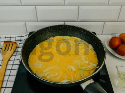 Omletas su svogūnais Žingsnis 3