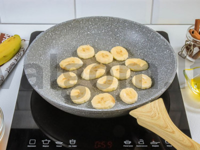 Sumuštinis su kiaušiniais ir keptais bananais Žingsnis 3