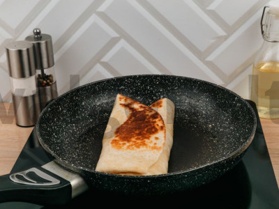 Tortilija su vištiena ir hashbrowns. Žingsnis 14