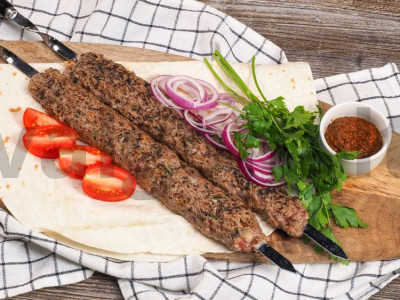 Jautienos kebabas su adžika pagrindine nuotrauka