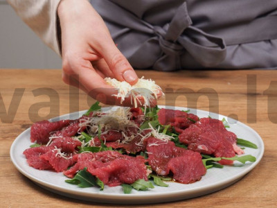 Carpaccio su rukolomis Žingsnis 2