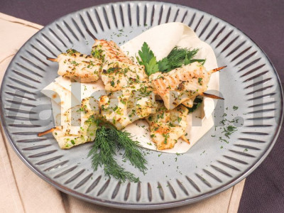 Žuvies kebabas pagrindine nuotrauka