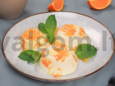 Apelsinų agar-agar panna cotta pagrindine nuotrauka