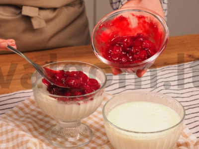 Panna cotta su vyšniomis Žingsnis 3