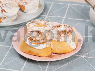 Klasikinės "Cinnabon" bandelės. pagrindine nuotrauka