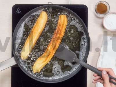 Ispaniškas desertas churros. Žingsnis 3