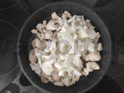 Jautienos stroganovas su vištienos krūtinėle Žingsnis 1