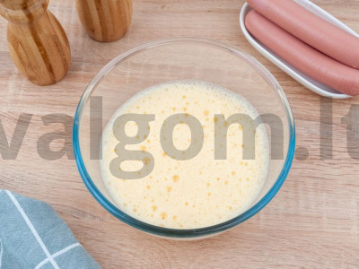 Dešrelės mielinėje tešloje Žingsnis 2