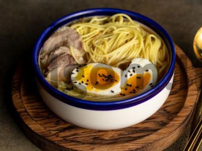 Assari tonkotsu ramen pagrindine nuotrauka