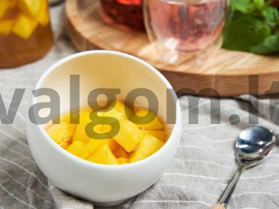 Mango uogienė su laimu ir prieskoniais pagrindine nuotrauka