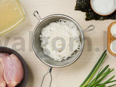 Ramen su ryžių makaronais Žingsnis 2