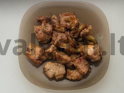 Troškinta kiauliena majoneze pagrindine nuotrauka