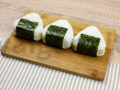 Onigiri su vištiena ir sūriu Žingsnis 6