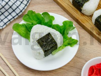 Onigiri su kalmarais ir majonezu Žingsnis 6