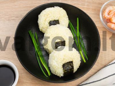 Onigiri su krevetėmis ir sūriu pagrindine nuotrauka