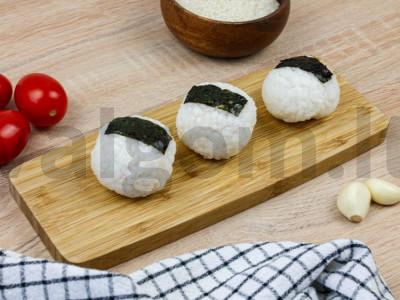 Onigiri su pomidorais ir česnakais Žingsnis 1