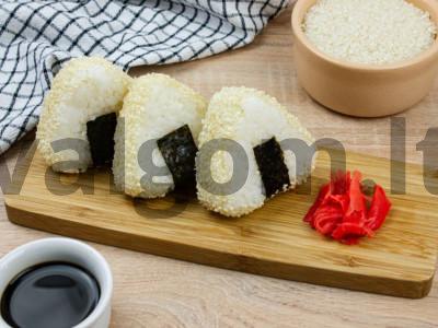 Onigiri su sūriu ir sezamo sėklomis pagrindine nuotrauka