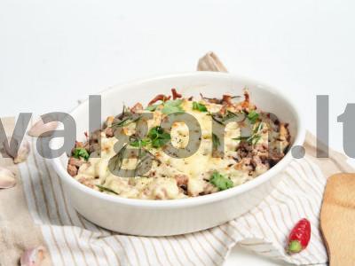 Moussaka su druska pagrindine nuotrauka