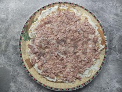 Skanios menkės kepenėlių salotos Žingsnis 2