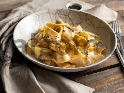 Pappardelle cacho e pepe. pagrindine nuotrauka