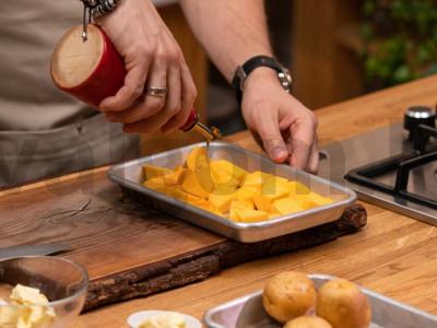 Kepti moliūgų ir bulvių gnocchi su baña cauda padažu ir parmezano padažu Žingsnis 2