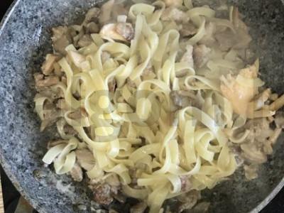 Carbonara su kiaulienos krūtinine ir austrių grybais Žingsnis 4