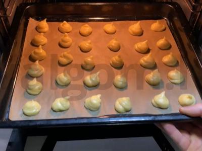 Švelnūs lašišos profiteroles Žingsnis 4