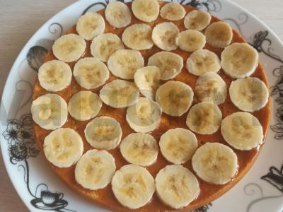 Sausainiai su kondensuotu pienu ir bananais multicooker keptuvėje Žingsnis 7