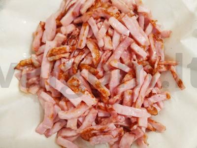 Makaronai carbonara vištienos sultinyje Žingsnis 1