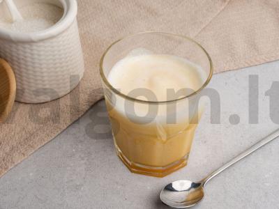 Klasikinis eggnog receptas pagrindine nuotrauka