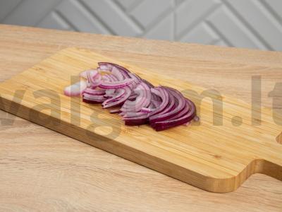 Soba su karamelizuotais raudonaisiais svogūnais Žingsnis 1