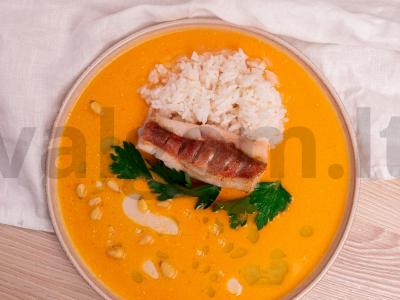 Ešerių filė su jazminų ryžiais ir apelsinų padažu pagrindine nuotrauka