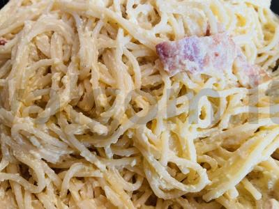 Carbonara su šonine ir grietine pagrindine nuotrauka