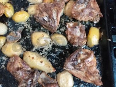 Aromatinga vištiena su bulvėmis orkaitėje adžikoje Žingsnis 5