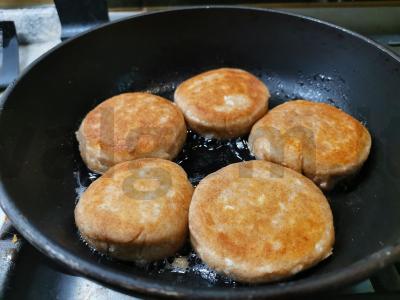 Ricotta sūrio pyragaičiai su viso grūdo miltais Žingsnis 6