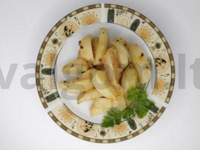 Aromatingos bulvės su česnakais pagrindine nuotrauka