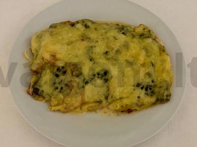 Kepta rausvoji lašiša su sūriu ir pomidorais pagrindine nuotrauka