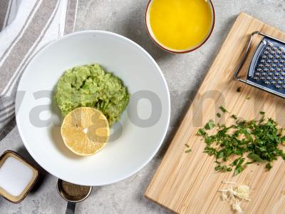 Avokadų aliejus Žingsnis 1