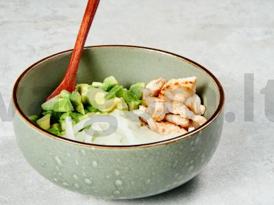 Salotos su kalakutiena ir avokadais Žingsnis 2