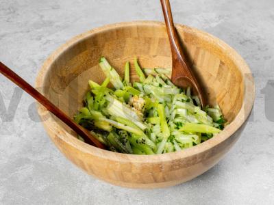 Avokadų salotos su alyvuogių aliejumi Žingsnis 3