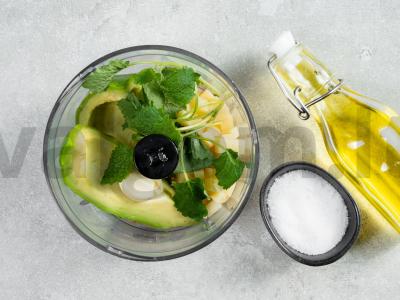Avokadų pesto padažas su melasa Žingsnis 2
