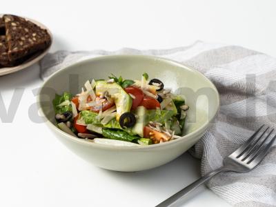 Avokado su parmezanu užkandis pagrindine nuotrauka