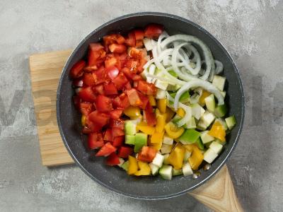 Bulgur su cukinija Žingsnis 1