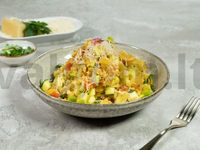 Bulgur su cukinija pagrindine nuotrauka