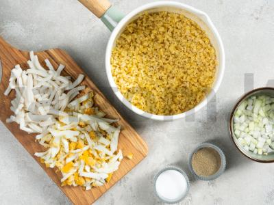 Bulgur salotos su kalmarais Žingsnis 1